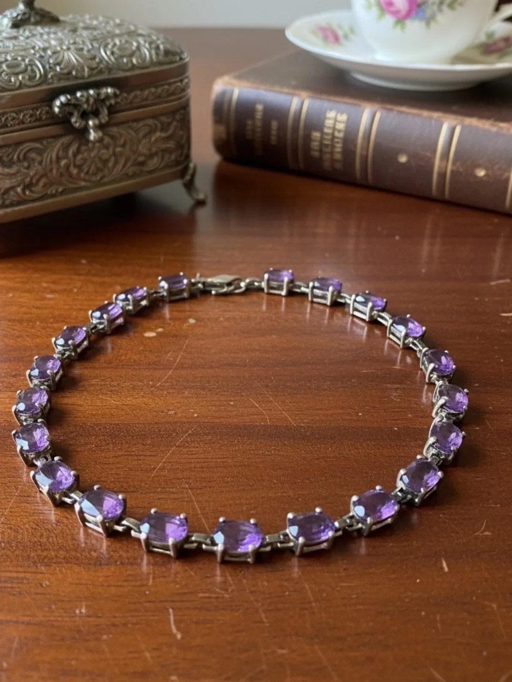 Amethyst Tennis 8 inch bracelet 925 stamped - Picture 5 of 8